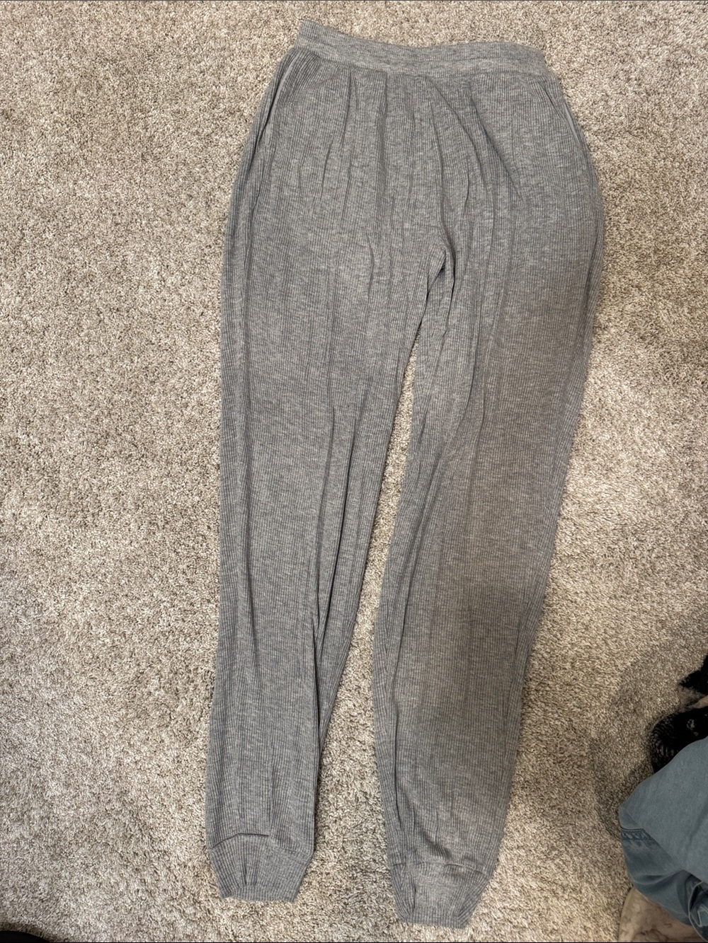 ALO Yoga XS Light Gray Ribbed Jogger Pants